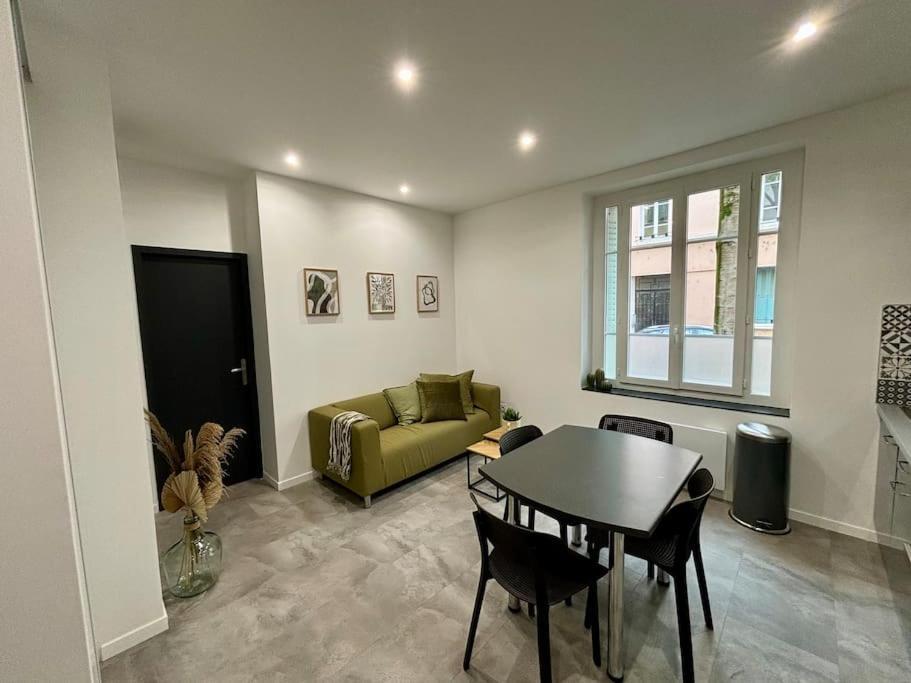 L'Olivier - Calme, Chaleureux, Proche Transports Apartment Лион Екстериор снимка