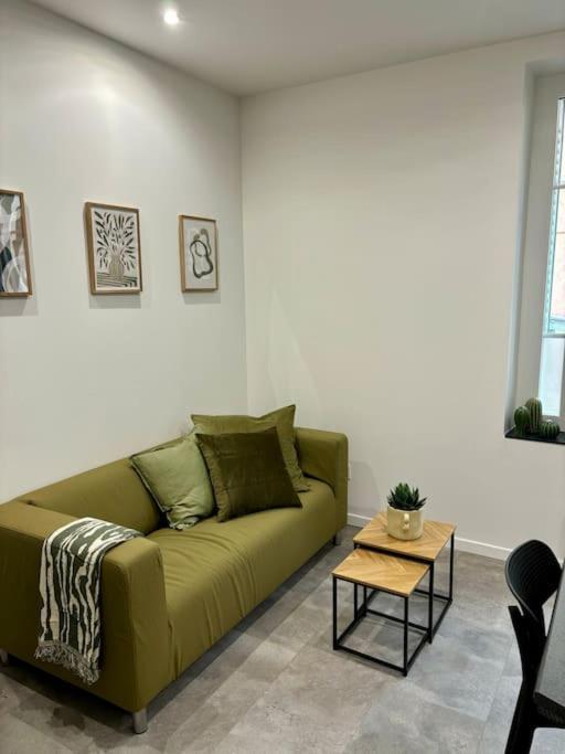 L'Olivier - Calme, Chaleureux, Proche Transports Apartment Лион Екстериор снимка